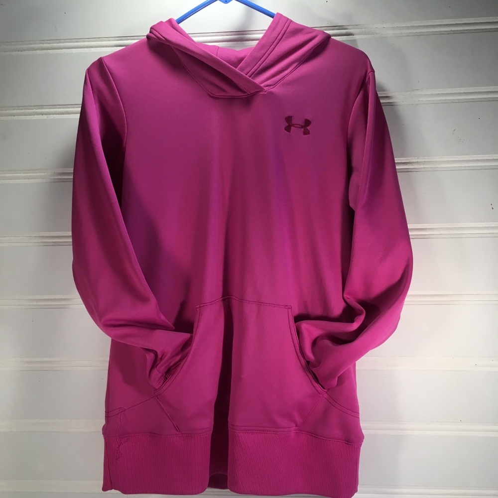 Under Armour long sleeve pullover hoodie